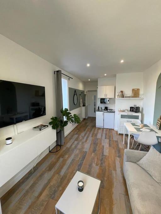 Charmant Studio Tout Equipe Aux Portes De Paris Bagnolet Extérieur photo